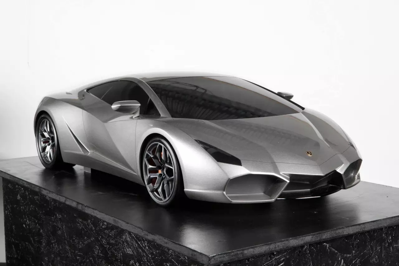 Board drawing, Lamborghini, sports car, hand drawing，