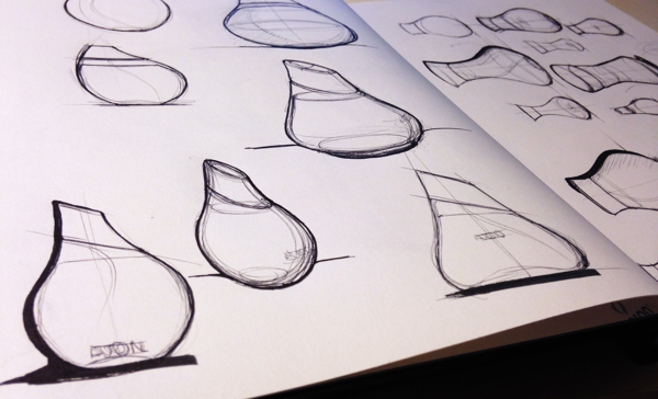 Perfume bottle，female sex，Avon ，cosmetology，