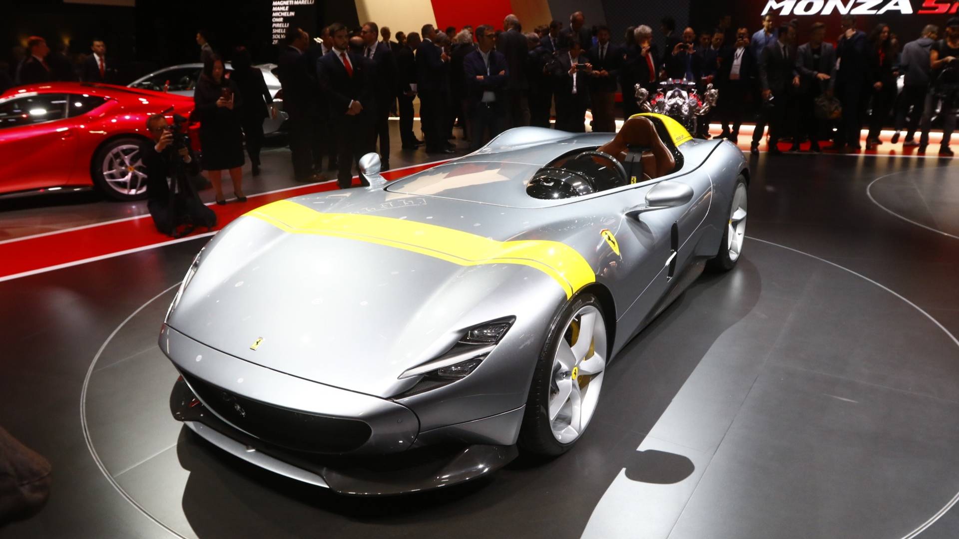 2019 red dot product design award，Ferrari Monza SP1，Sports car，Red dot best design award，best of best ，