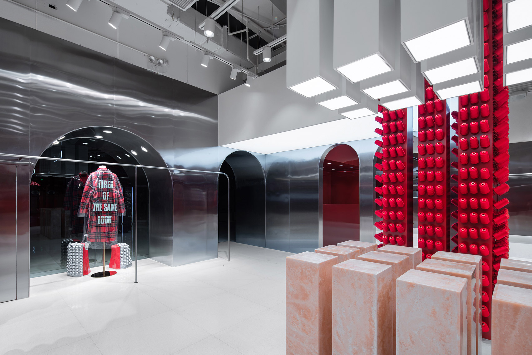 Chongqing annakiki，gules，Clothing concept store，