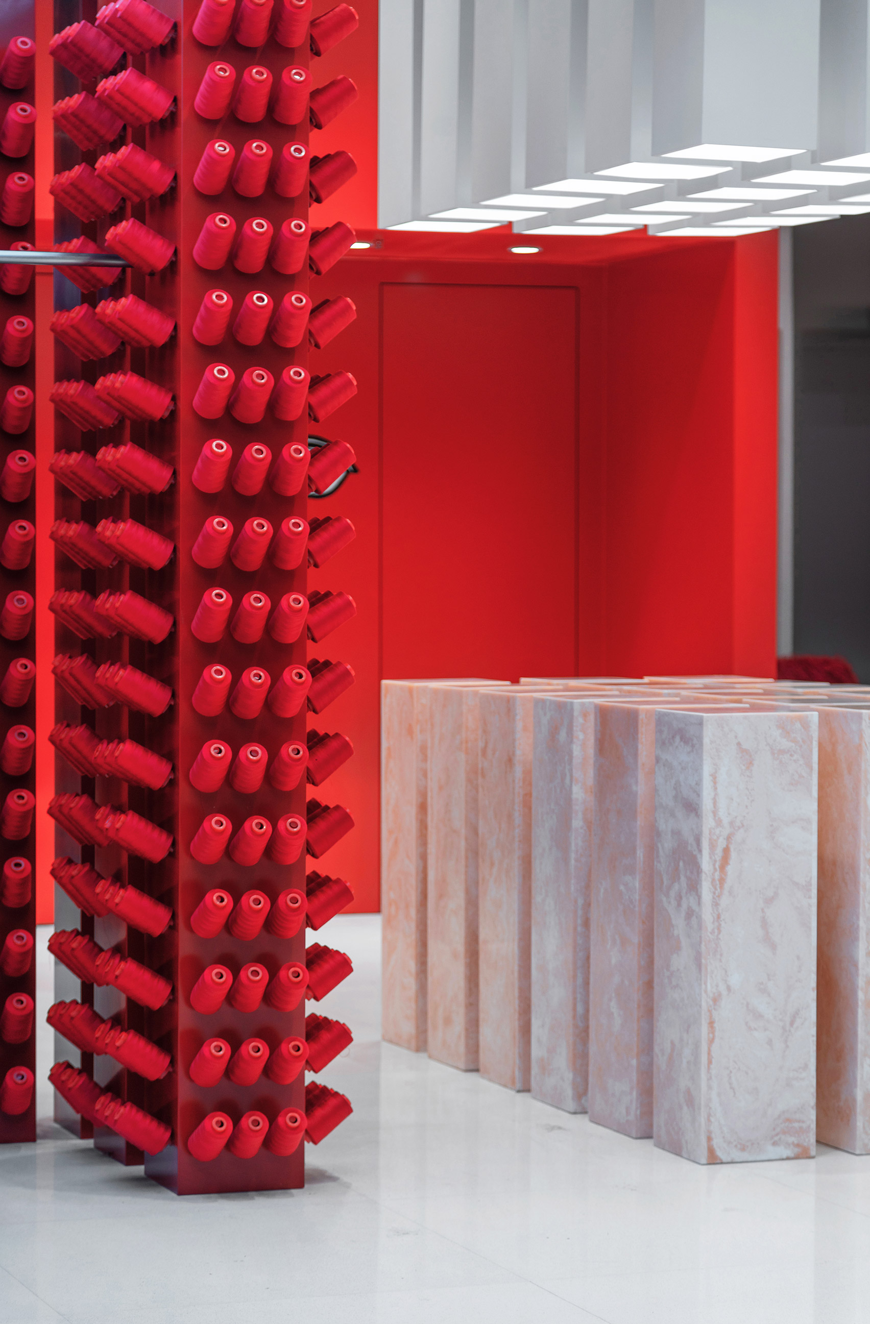 Chongqing annakiki，gules，Clothing concept store，