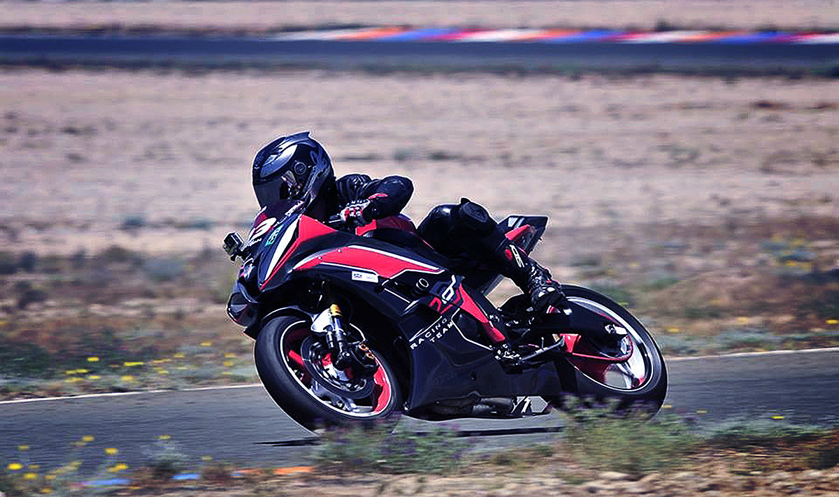 Painting work，graphic design ，vehicle，motorcycle，