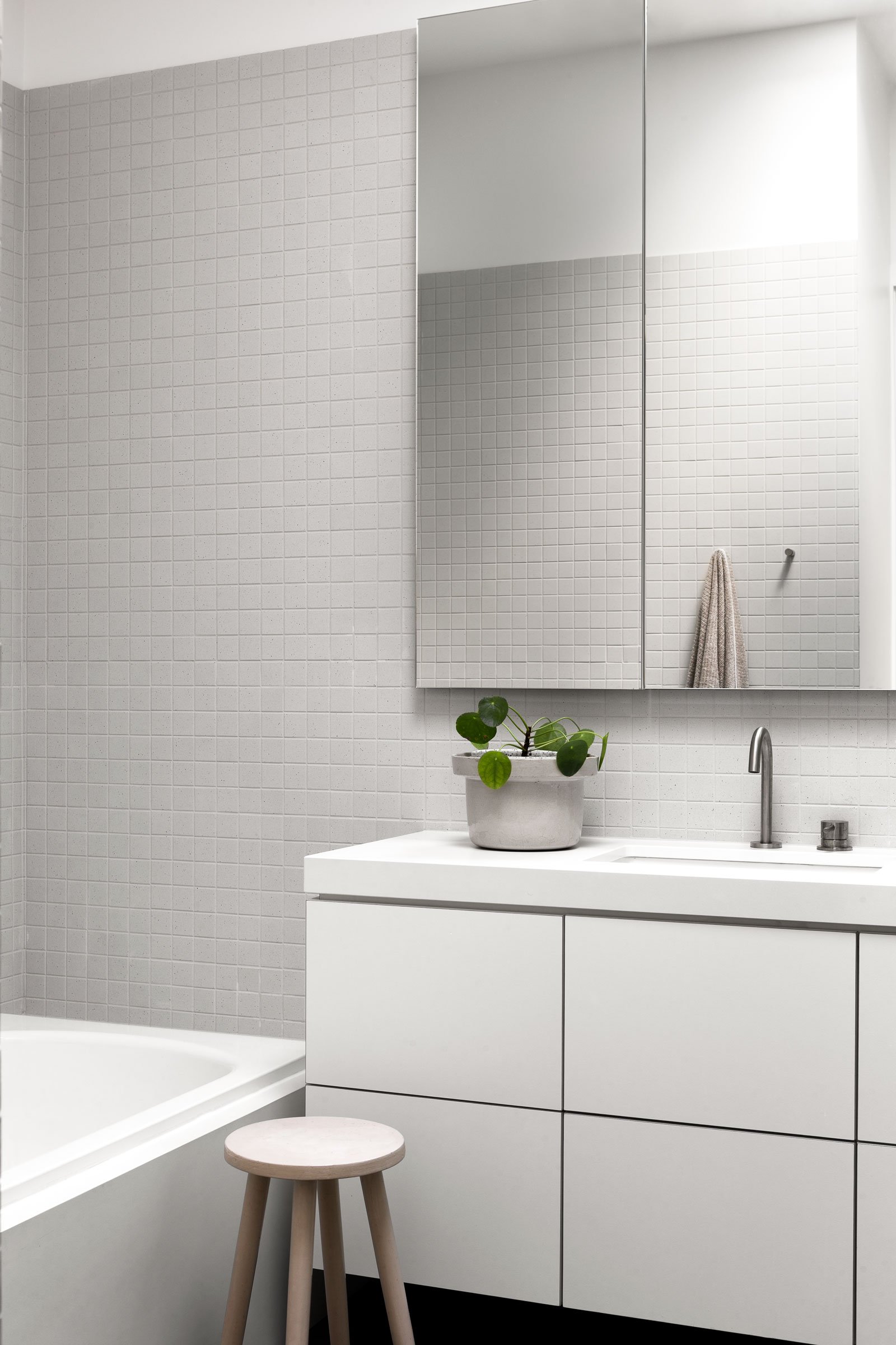 Modern style，renovation，indoor，Caufield House，