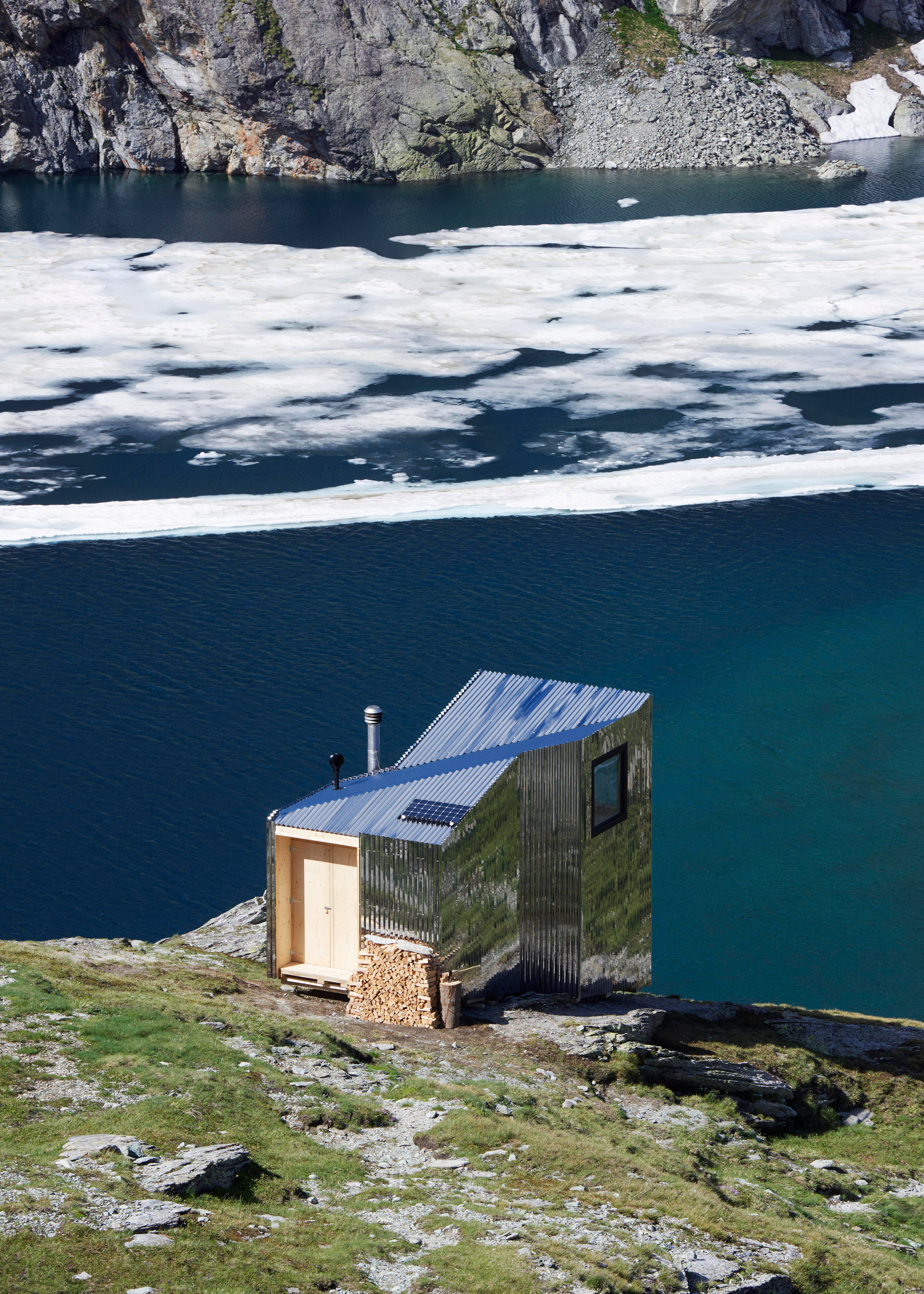 Minimalism，The Alps，Mountain cabin，