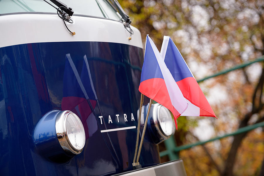 tram，2019 red dot product design award，Honourable mention，T3 Tatra，tram，sightseeing，T3 cut-off，