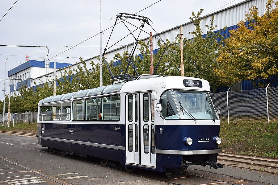tram，2019 red dot product design award，Honourable mention，T3 Tatra，tram，sightseeing，T3 cut-off，