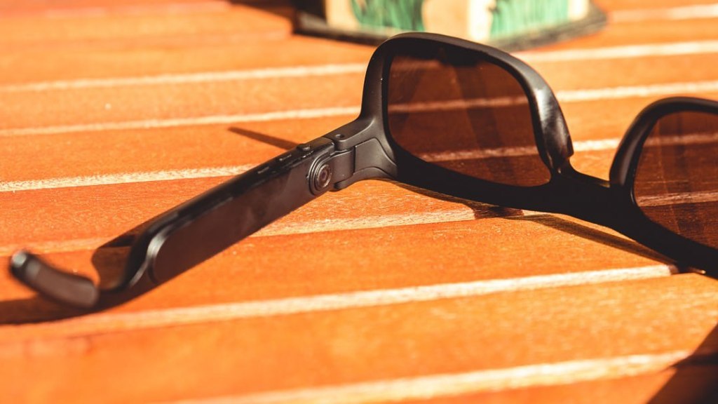 2019 red dot product design award，intelligence，glasses，Mutrics M1，Honourable mention，