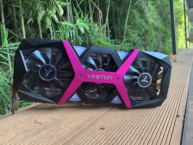 Yingtong, graphics card, women's wear boss, straight man, Barbie Lori，