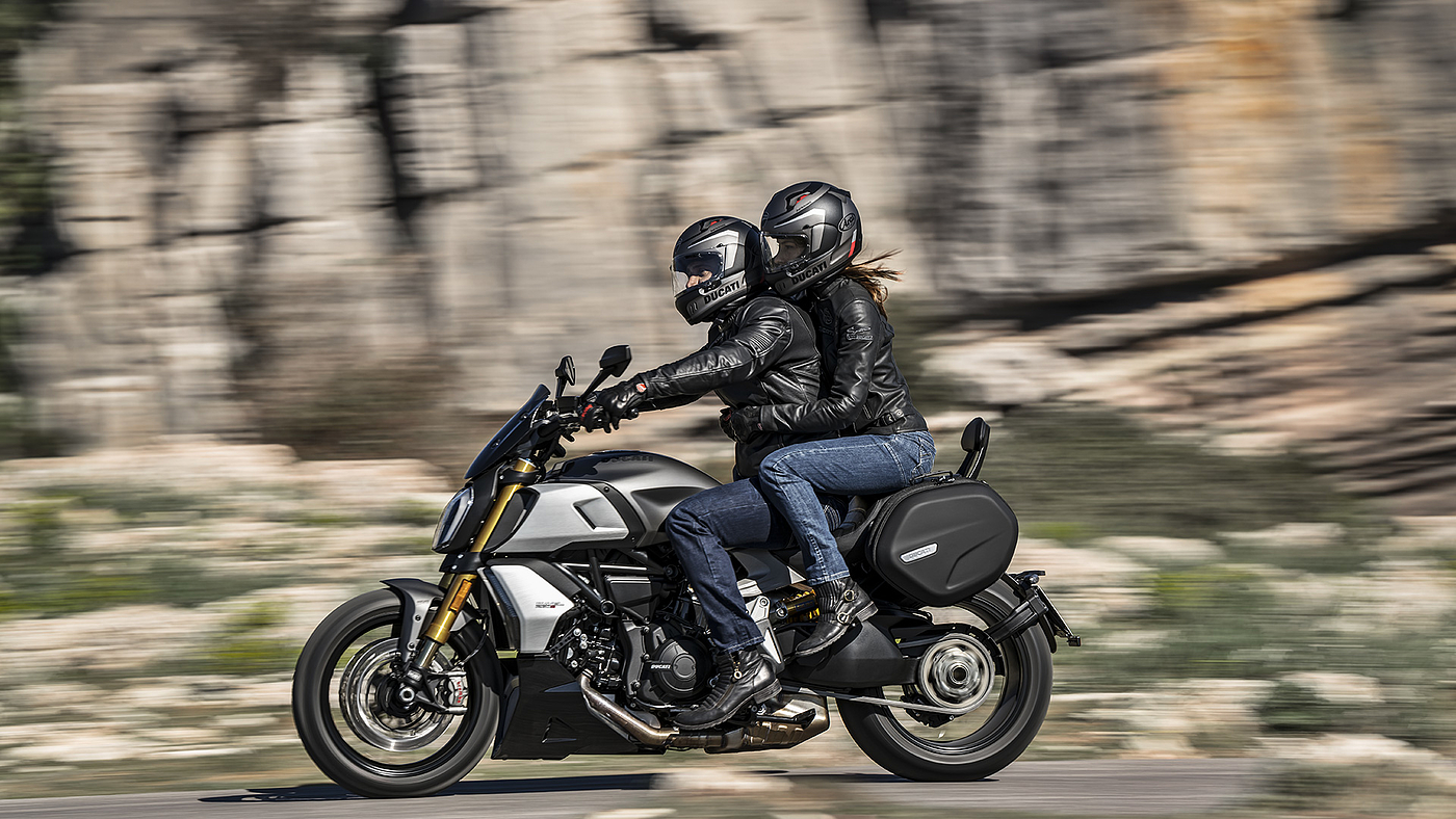 best of best ，Red dot best design award，vehicle，motorcycle，2019 red dot product design award，