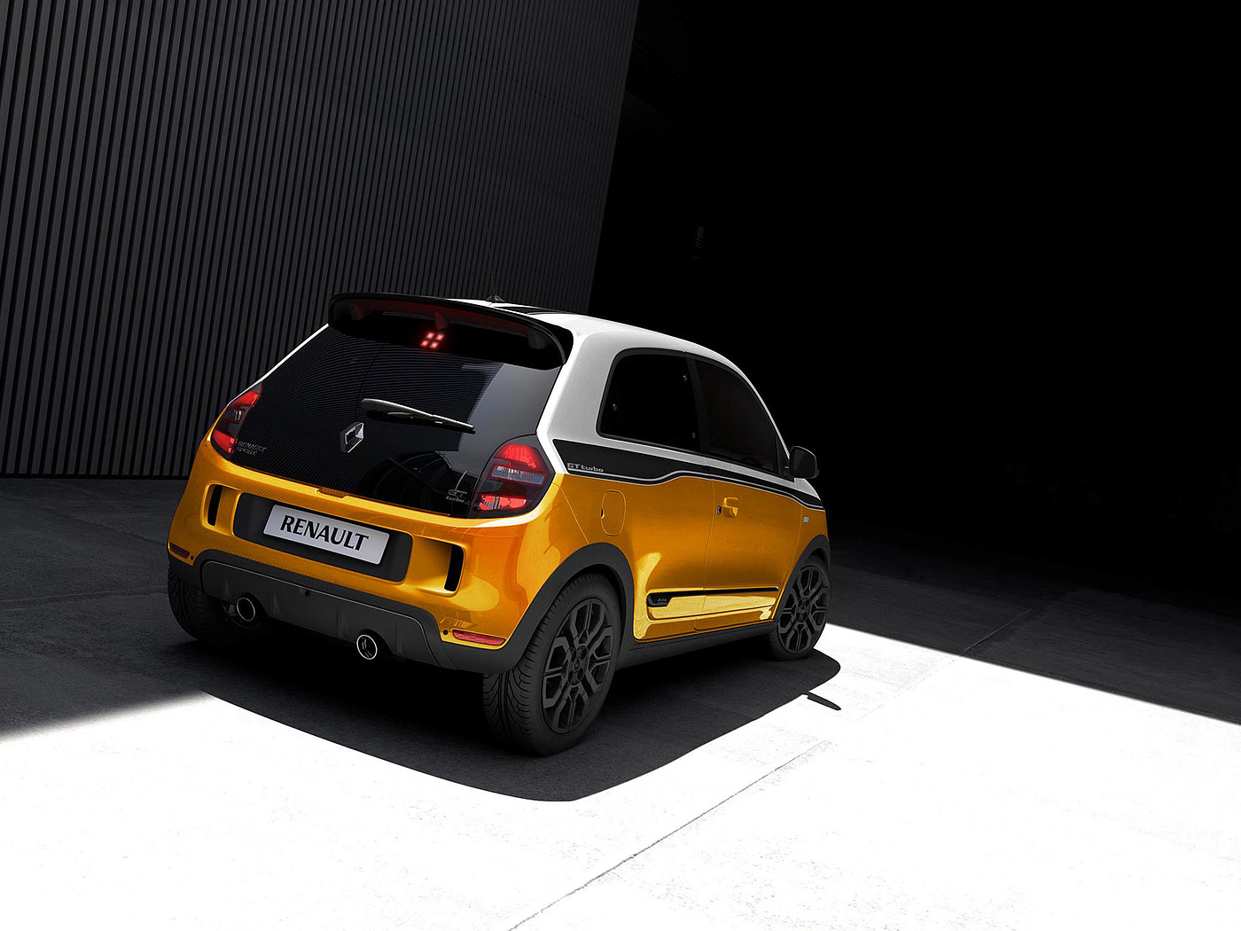 RENAULT TWINGO RS，Automobile design，yellow，