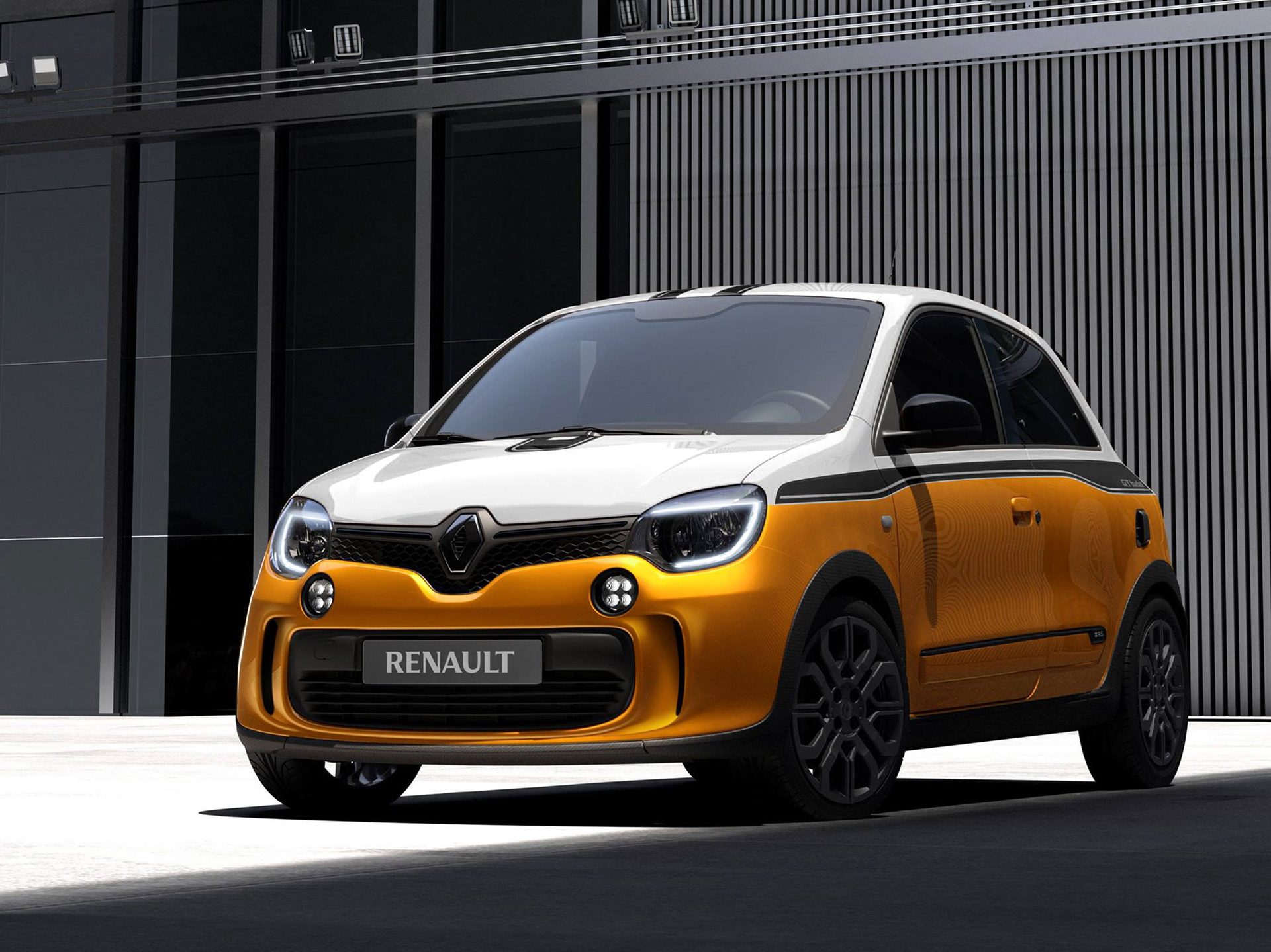 RENAULT TWINGO RS，Automobile design，yellow，