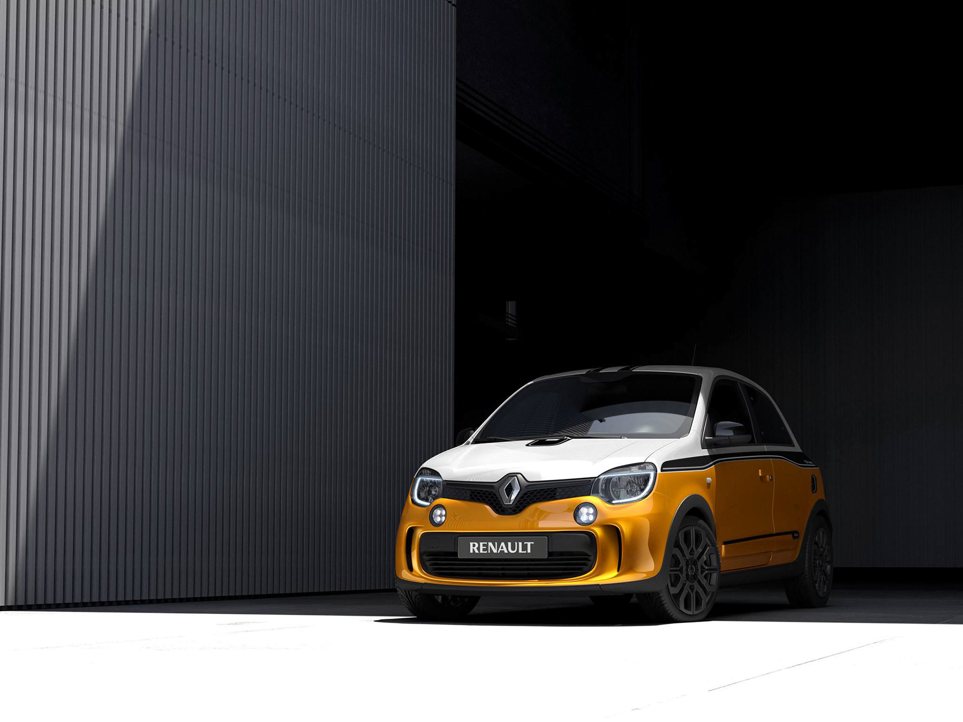 RENAULT TWINGO RS，Automobile design，yellow，