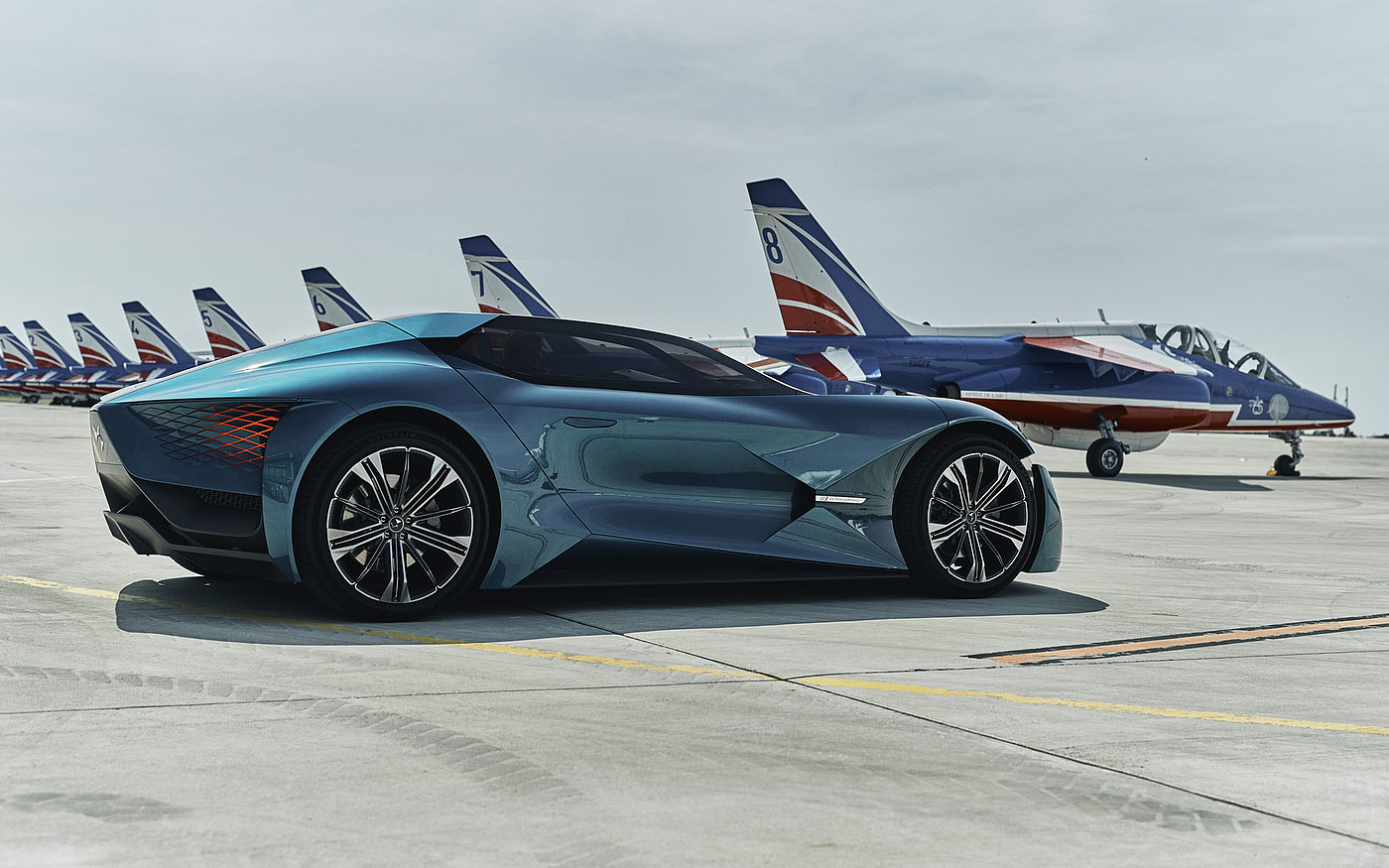vehicle，conceptual design，Super run，industrial design，science and technology，