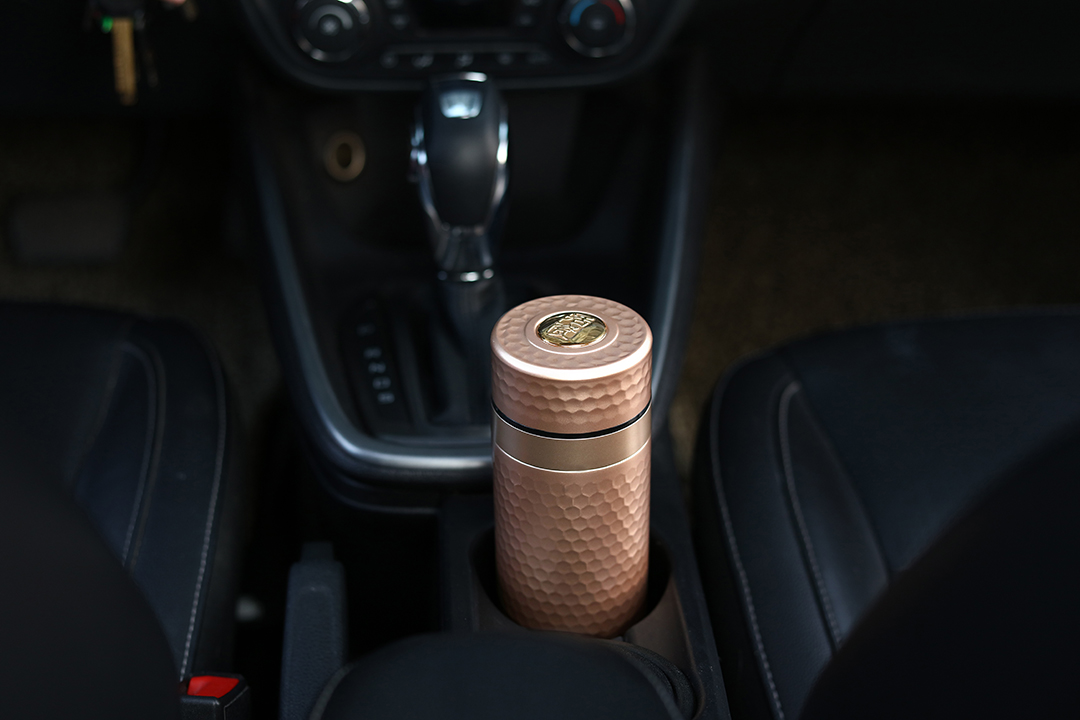 Gold and stone，Qiantangxuan，ceramics，Honourable mention，2019 red dot product design award，Sidewalk，vacuum cup，