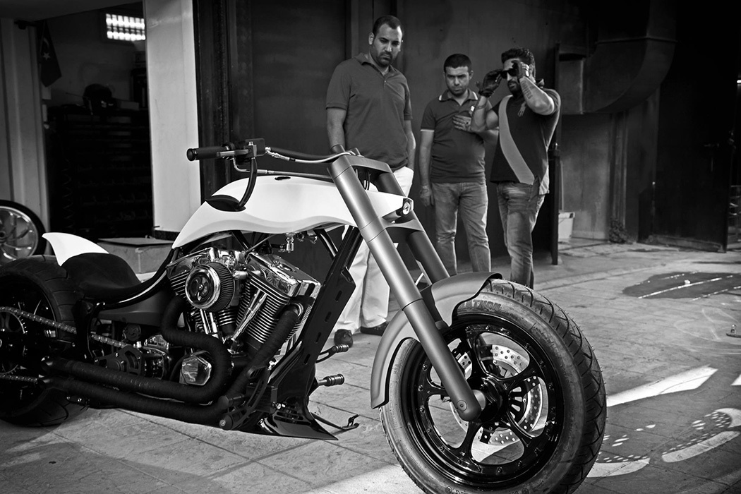 motorcycle，concept，Industry，motion，outdoors，