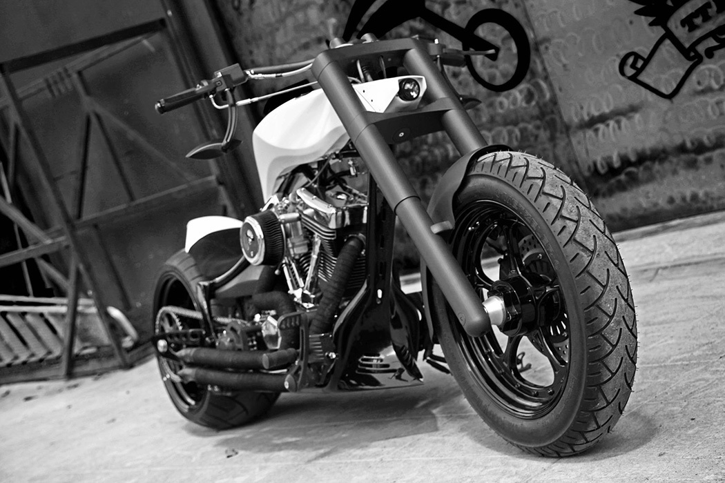 motorcycle，concept，Industry，motion，outdoors，