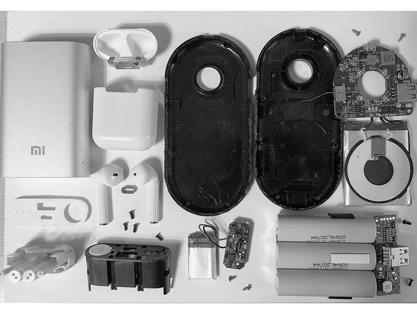 Electronic equipment，Charger，Portable charger，