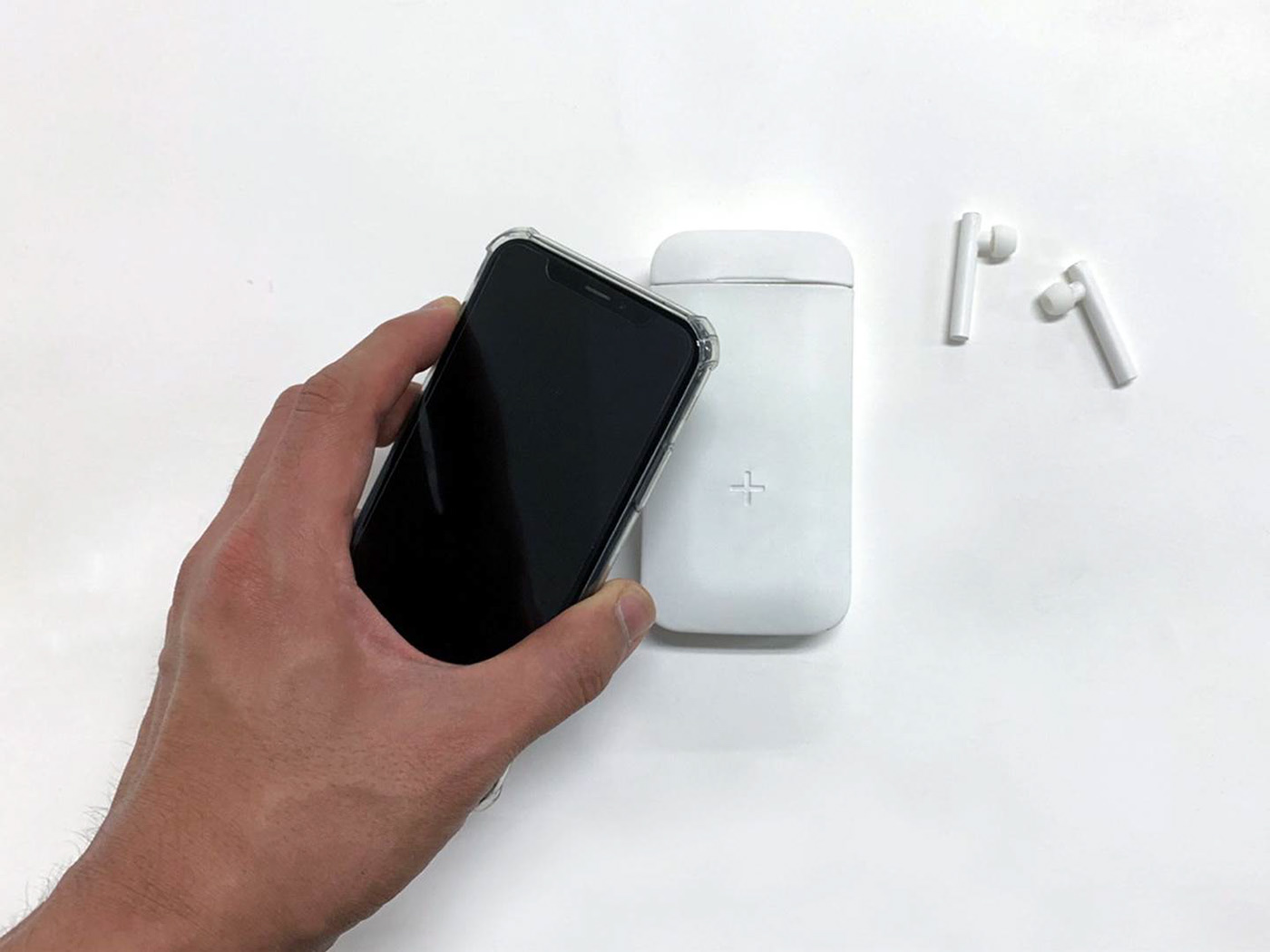 Electronic equipment，Charger，Portable charger，