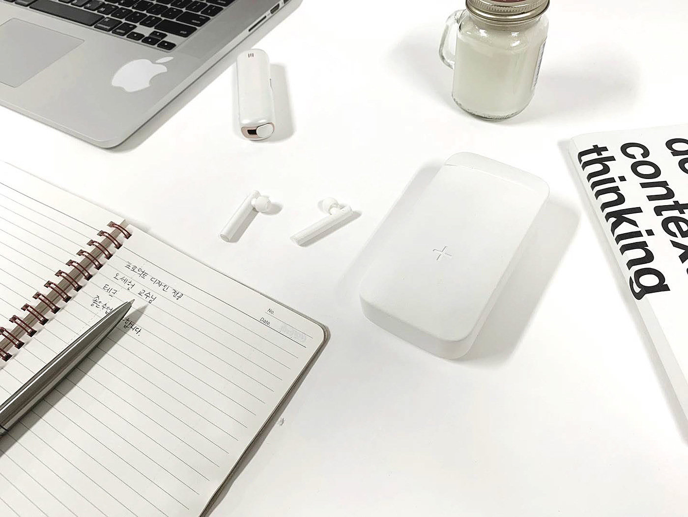 Electronic equipment，Charger，Portable charger，
