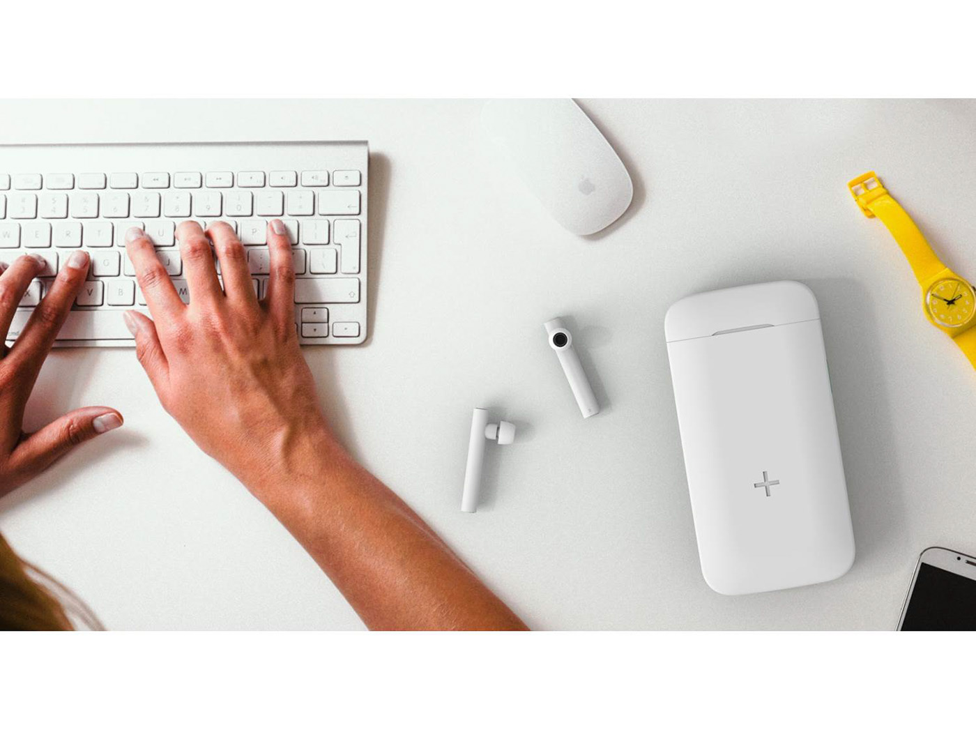 Electronic equipment，Charger，Portable charger，