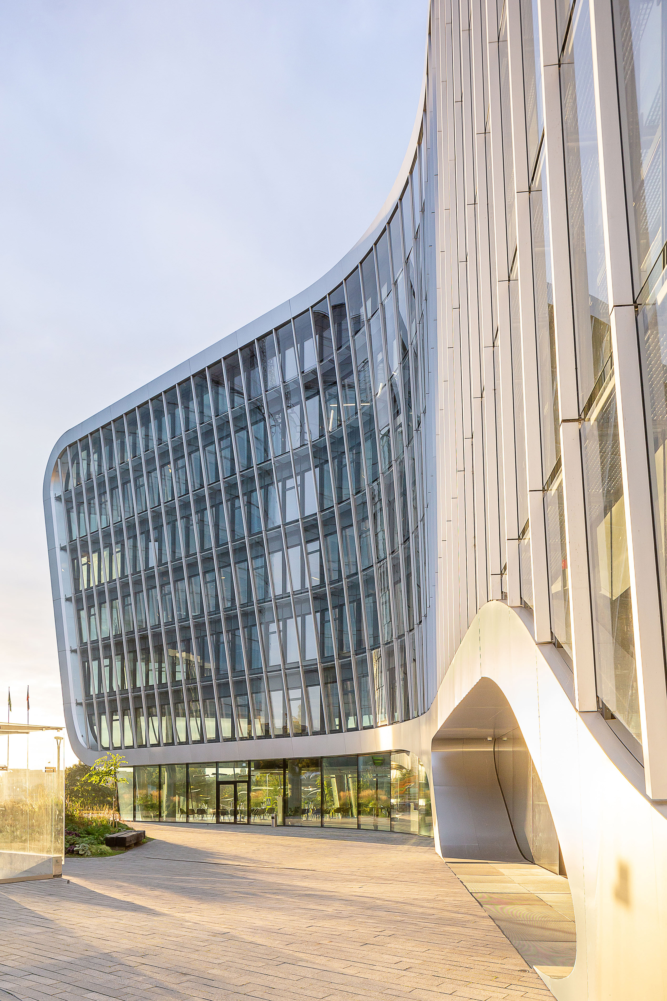 Green Hall 2，Architectural design，Business Centre，