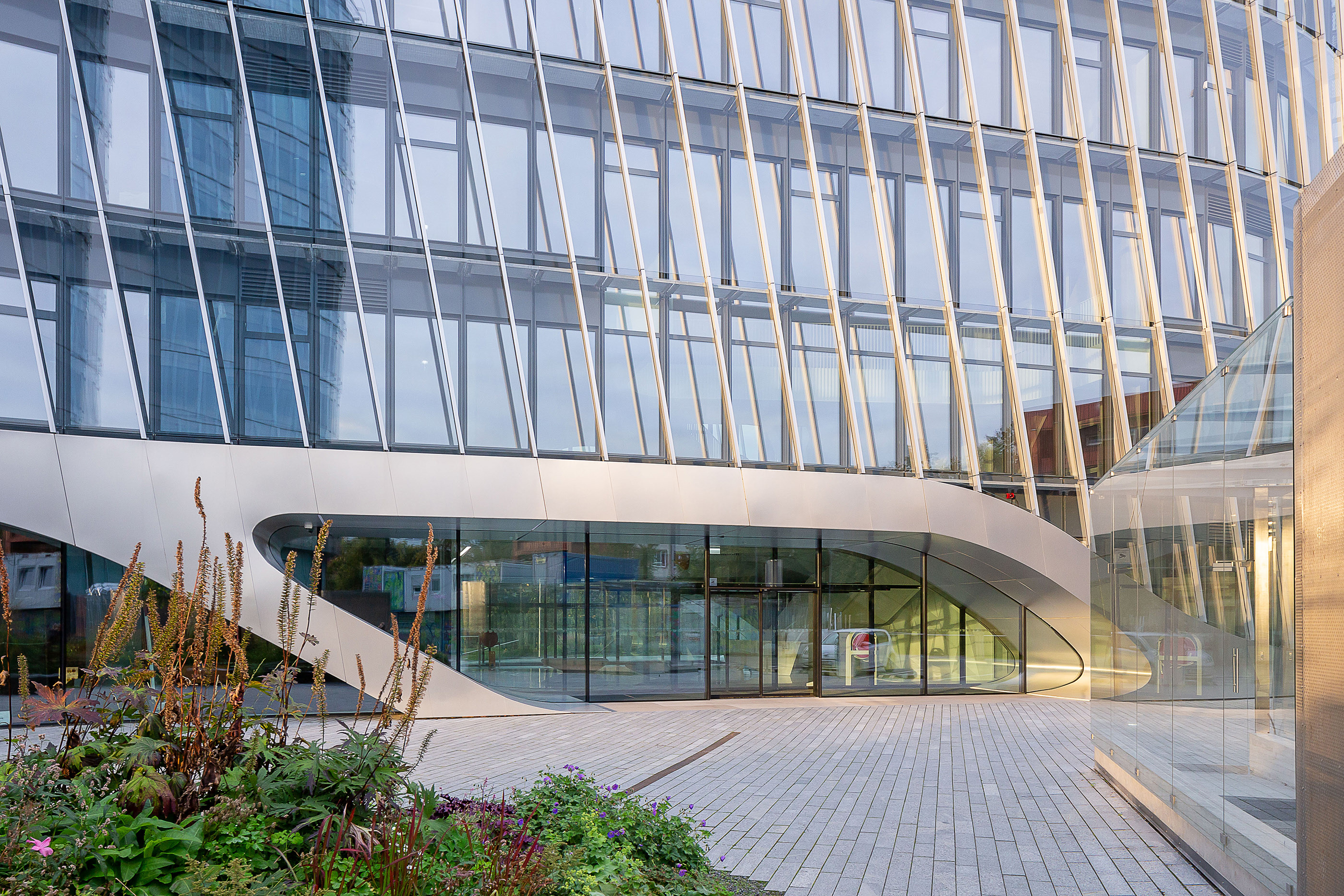 Green Hall 2，Architectural design，Business Centre，