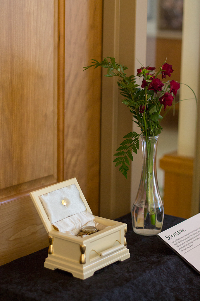 Rebox Caskets，Psychology，Glove box，