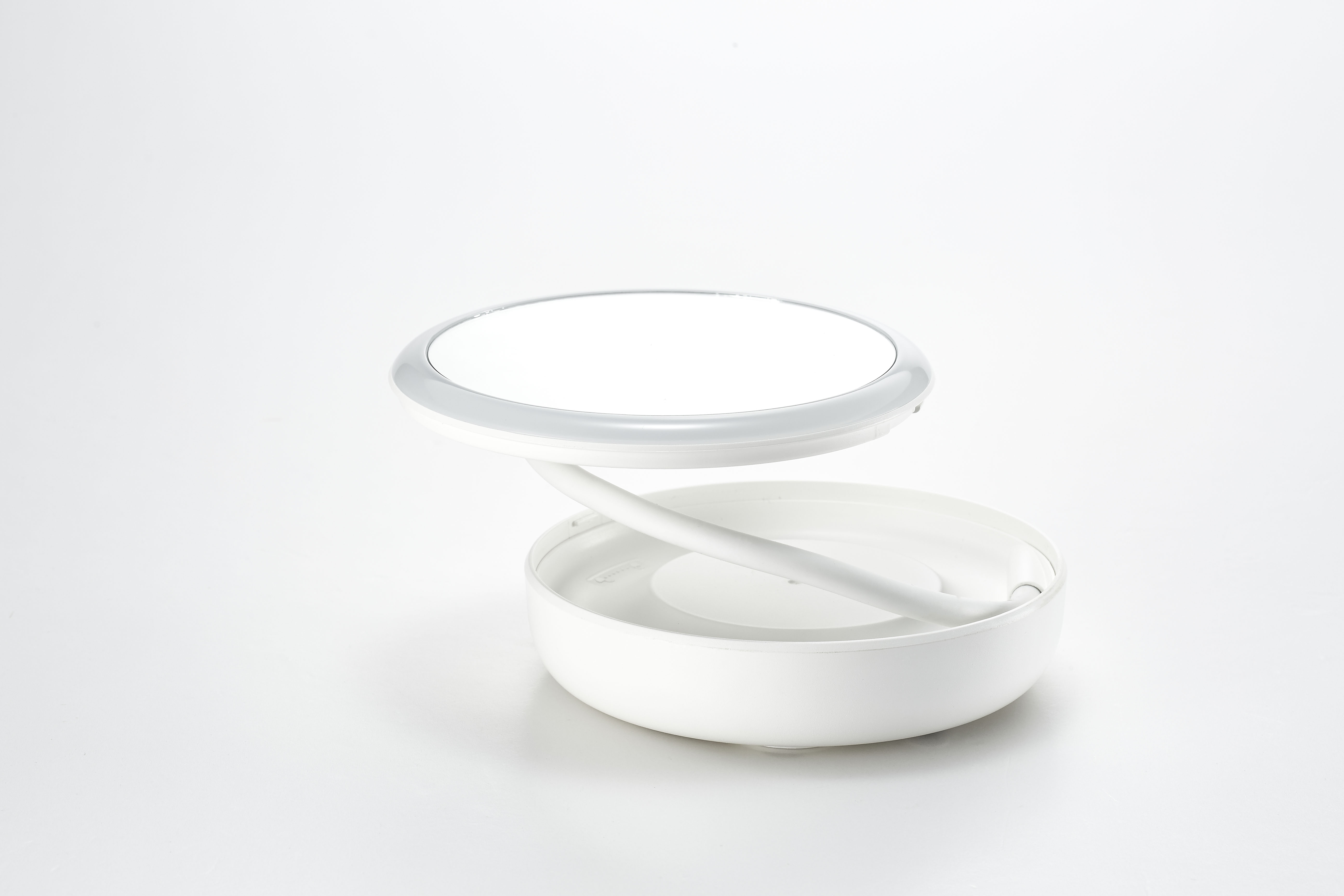 Beauty makeup，Make up，to work in an office，Desk lamp，fold，Receive，lamp，mirror，