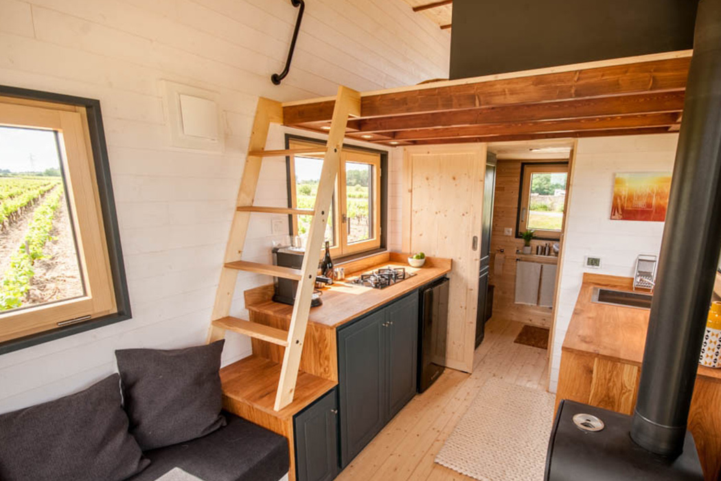Tree House，Caravan house，Micro residence，Luxury Campervan，Small house，Small family facilities，