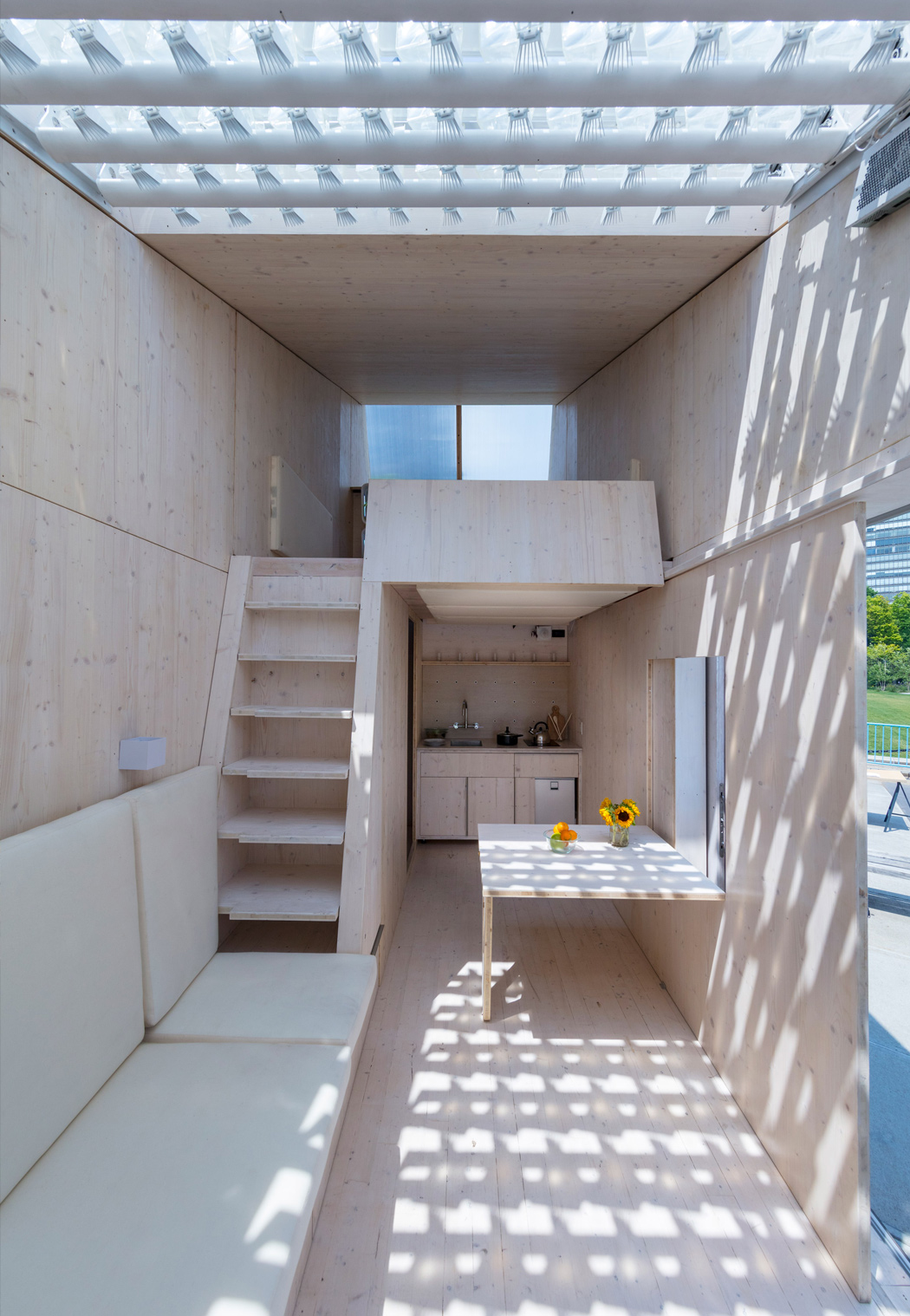 Tree House，Caravan house，Micro residence，Luxury Campervan，Small house，Small family facilities，