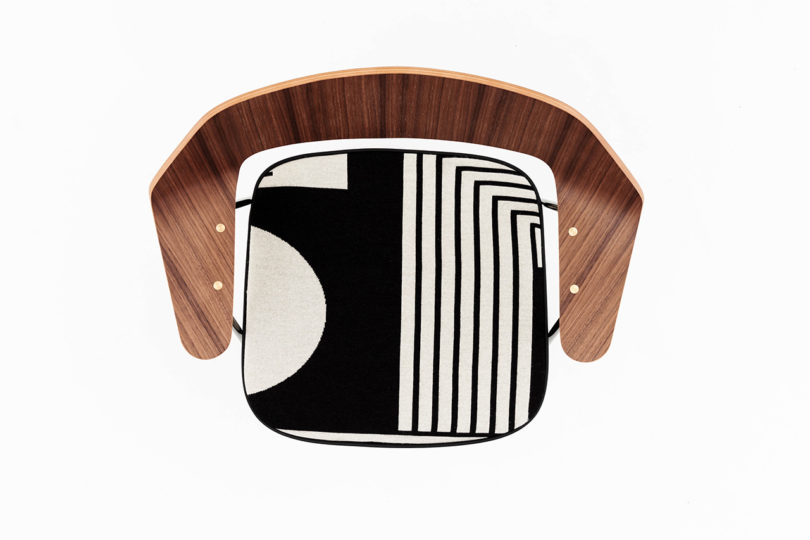 Leisure chair，Lucien Day Foundation，Robin，Textile fabrics，675 chair，furniture，chair，