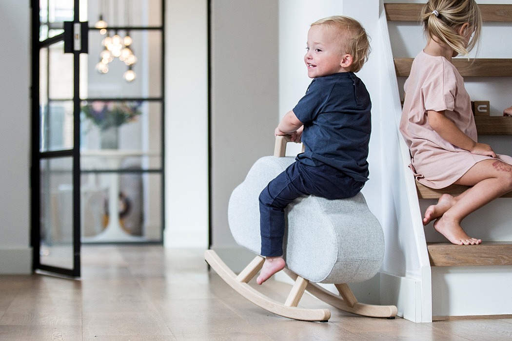 Handmade in the Netherlands，industrial design，oak，Toys，Rocking horse，Cloud chair，
