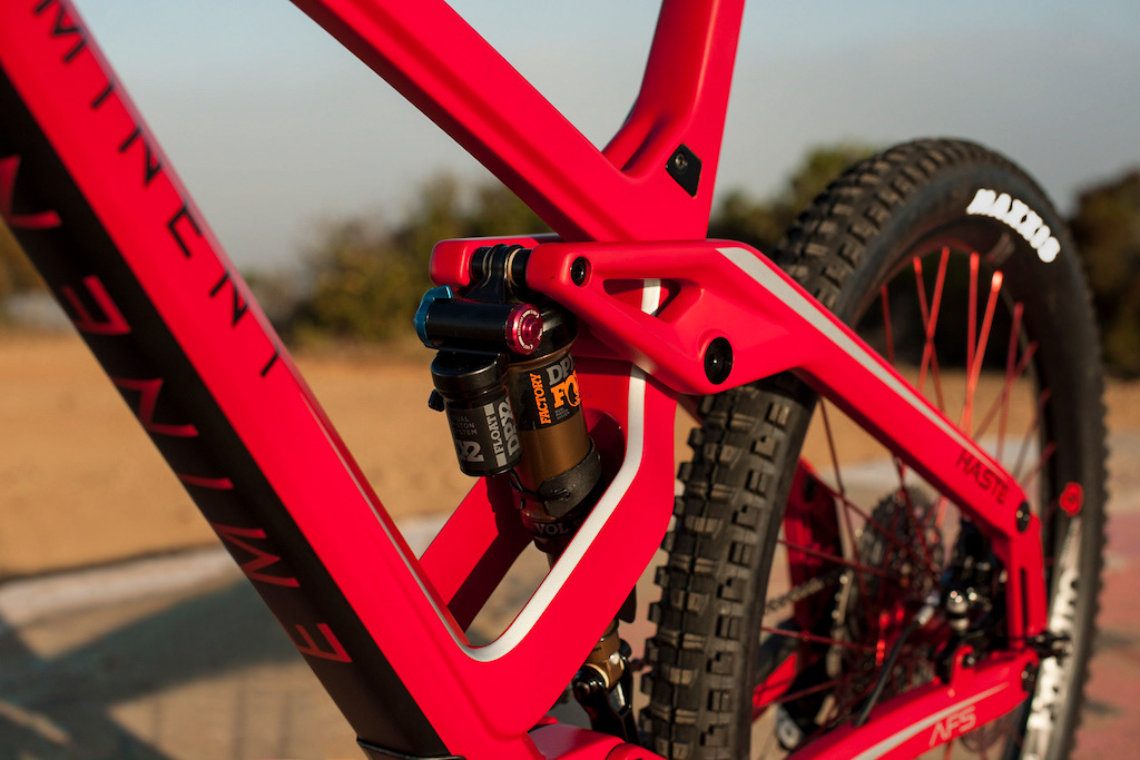 gules，Mountain bike，Eminent Haste，