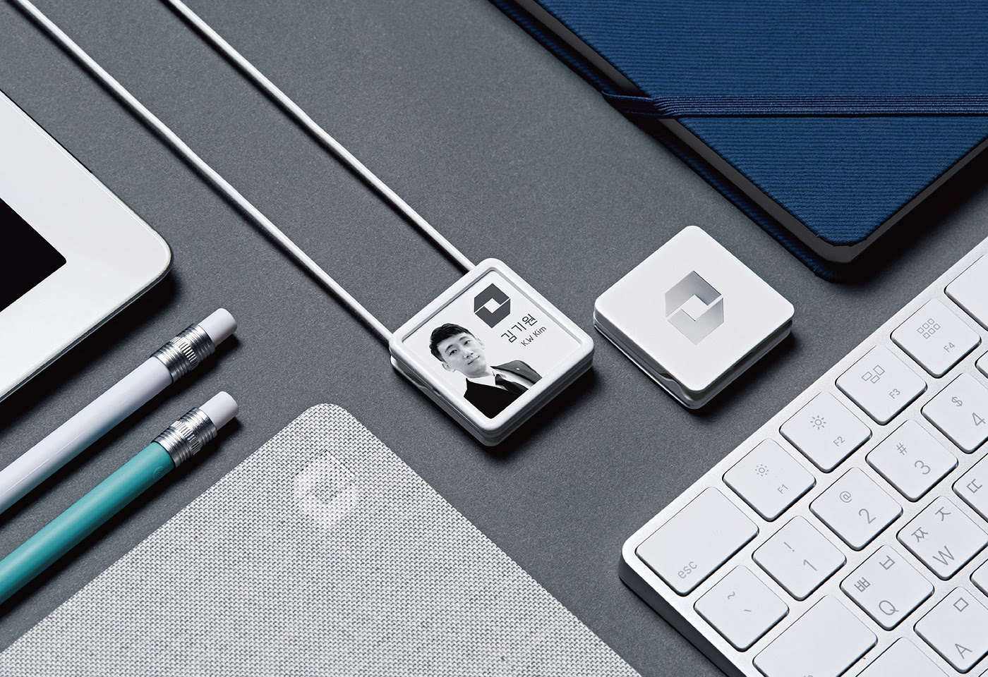 ID card，Employee card，Chip card，Badge，logo，