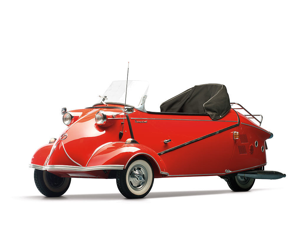 Apple red，Sports car，environment protection，Rear wheel drive，