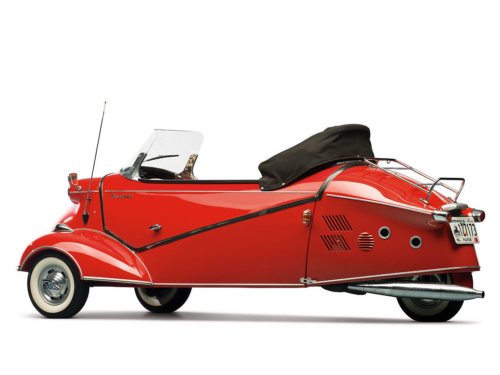 Apple red，Sports car，environment protection，Rear wheel drive，