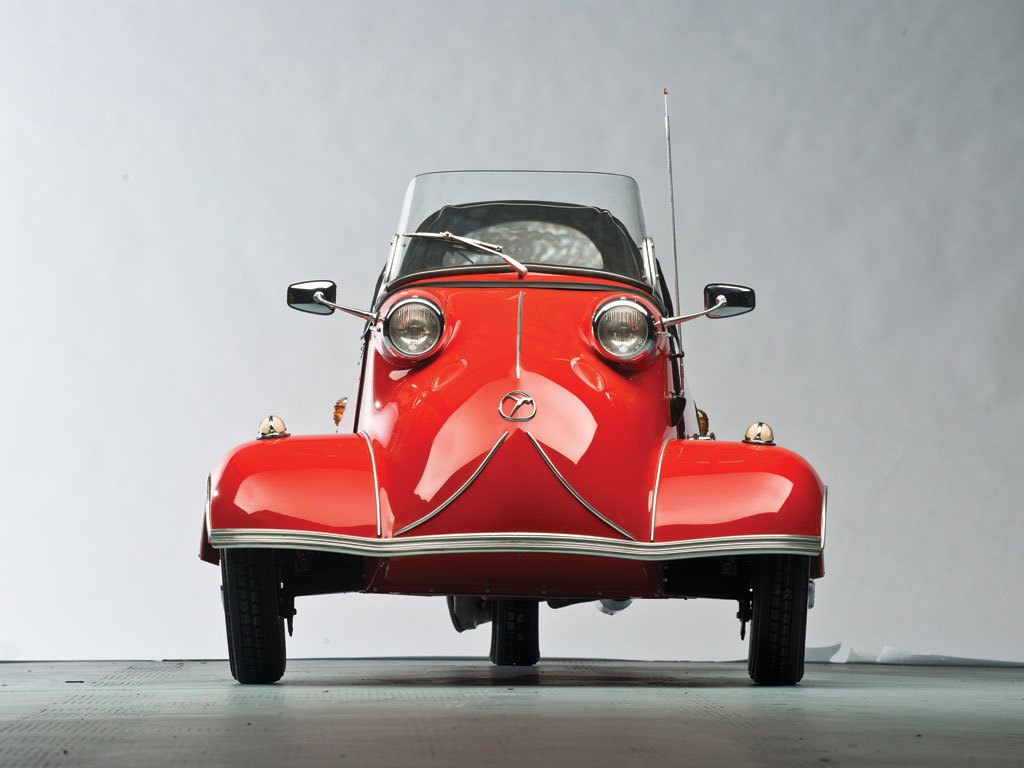 Apple red，Sports car，environment protection，Rear wheel drive，