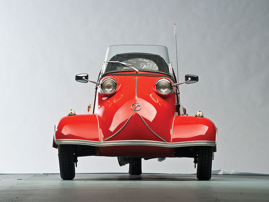 Apple red，Sports car，environment protection，Rear wheel drive，