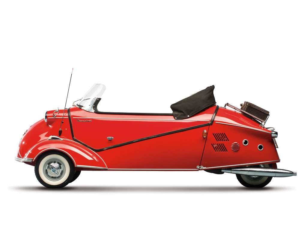 Apple red，Sports car，environment protection，Rear wheel drive，