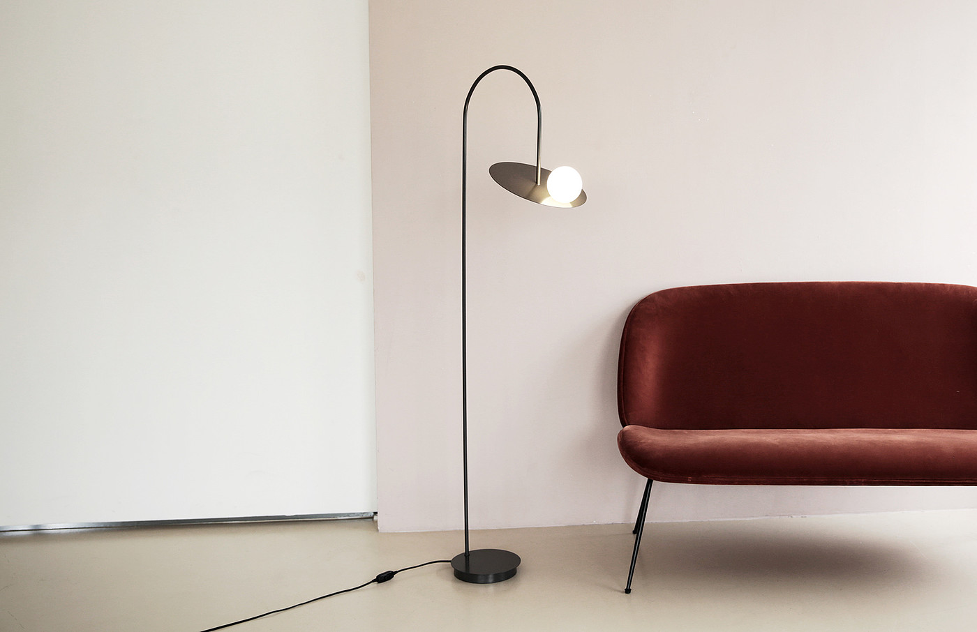 lamp，Design，Floor lamp，On the edge，