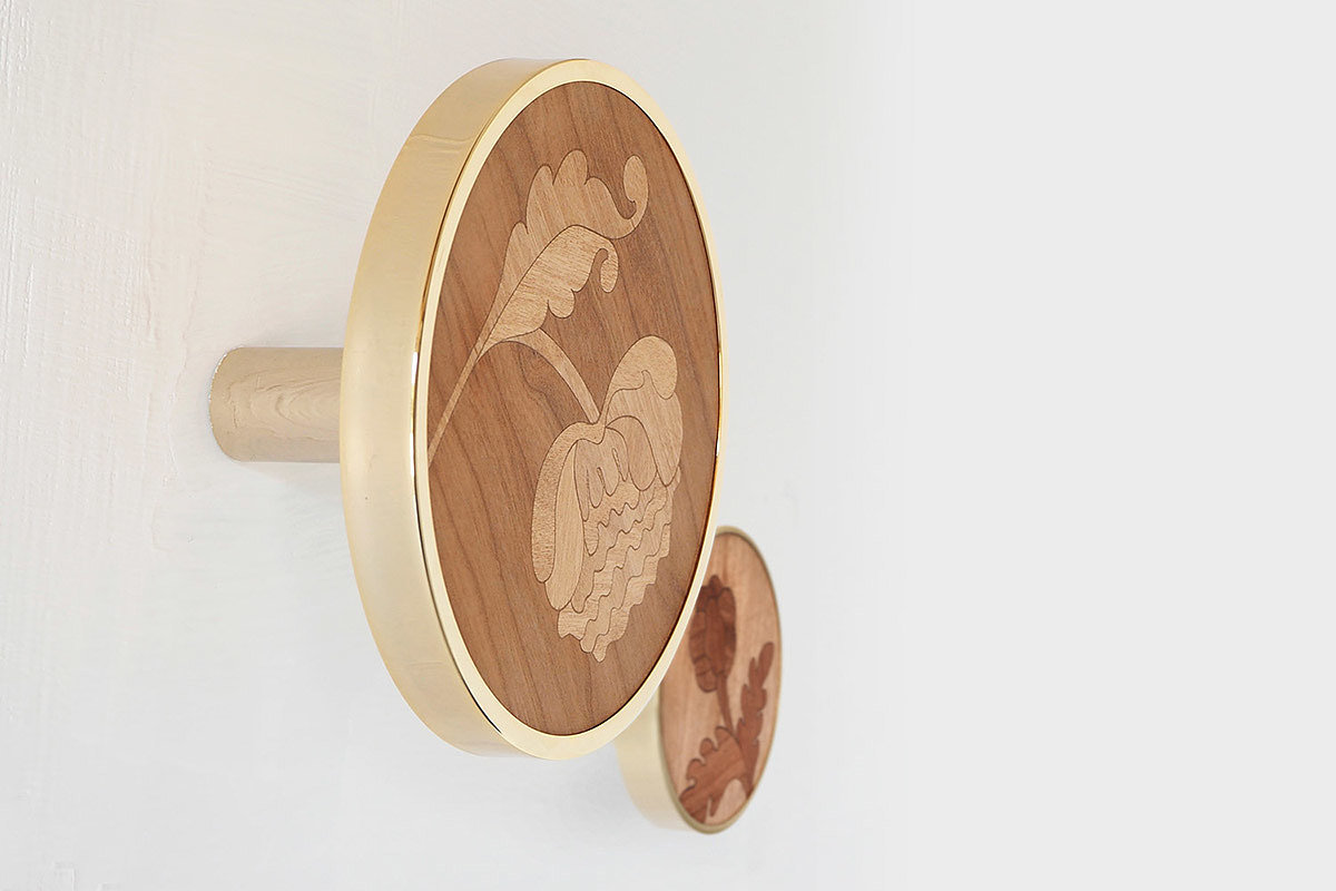 Wooden hook，intarsia ，traditional culture，woodiness，