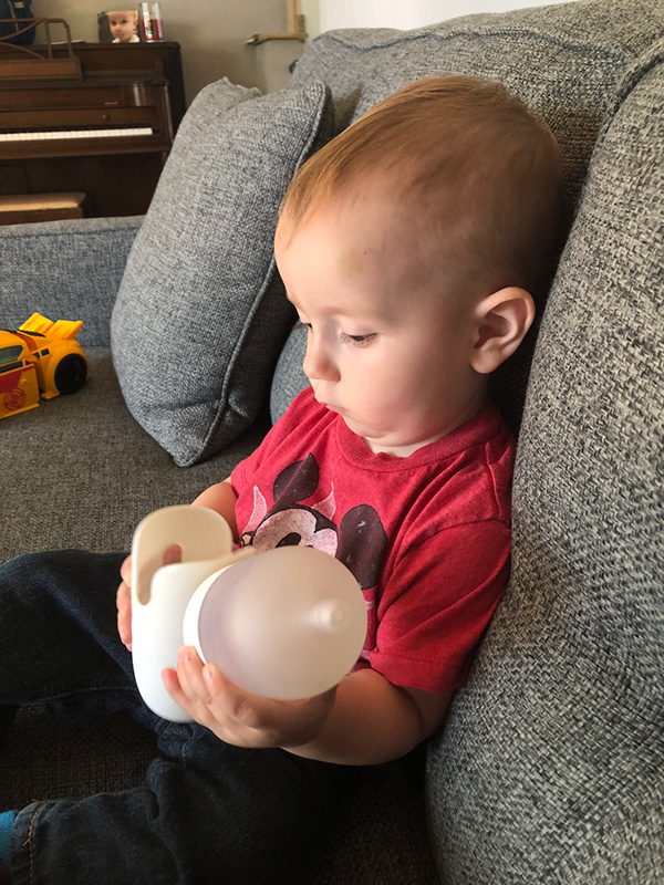 security，feed，feeding bottle，children，