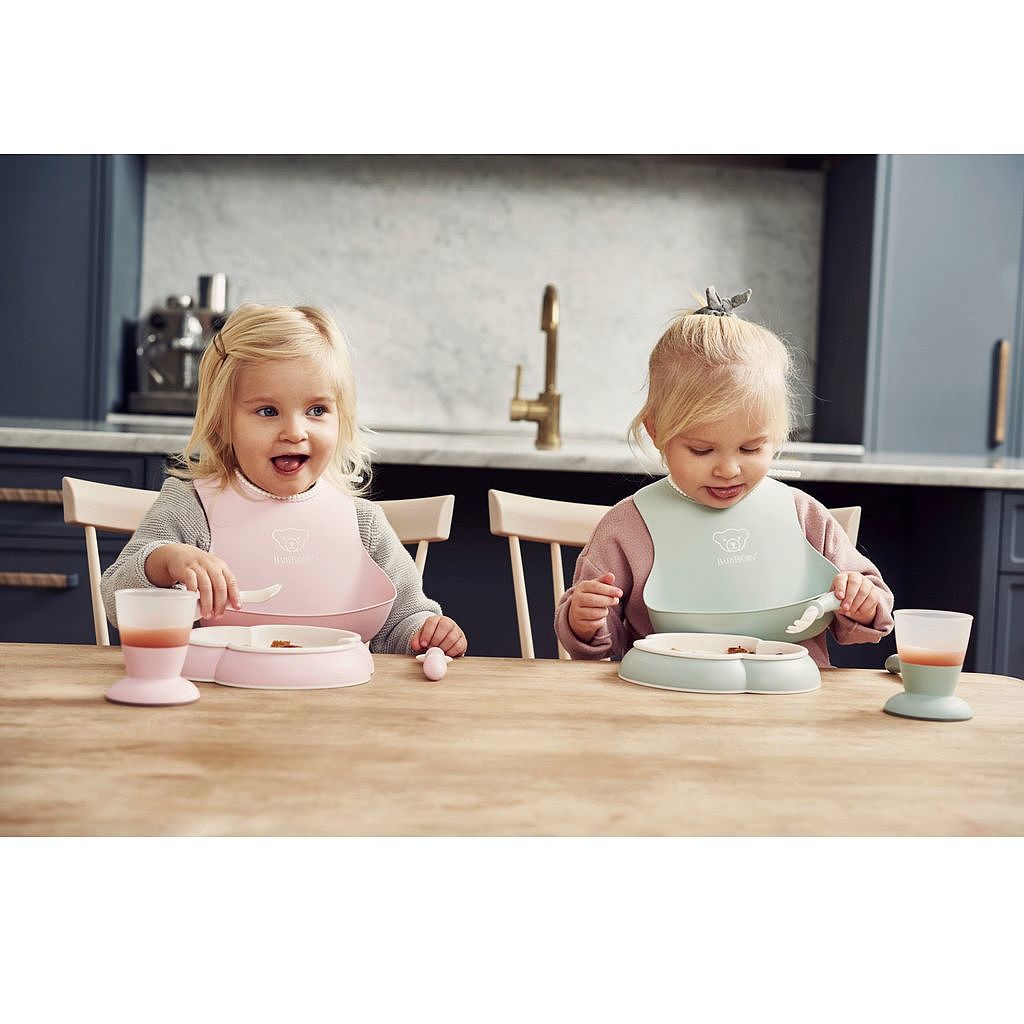 Babybjörn，Maternal and infant products，baby bib ，2019 red dot product design award，