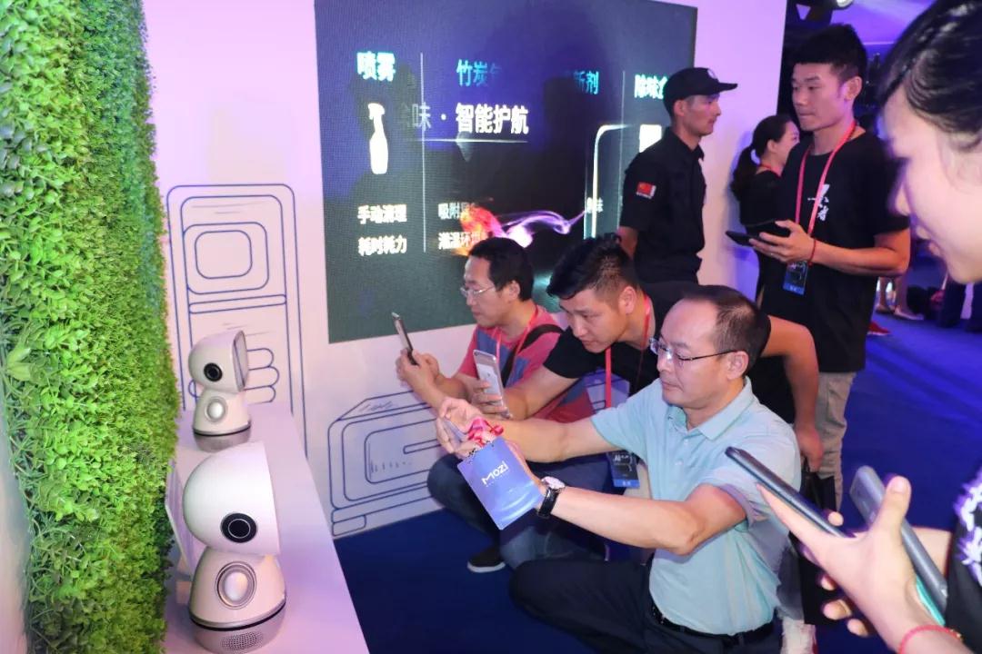 Guidance and inspiration · Zhichao imagination Mozi children's accompanying intelligence，