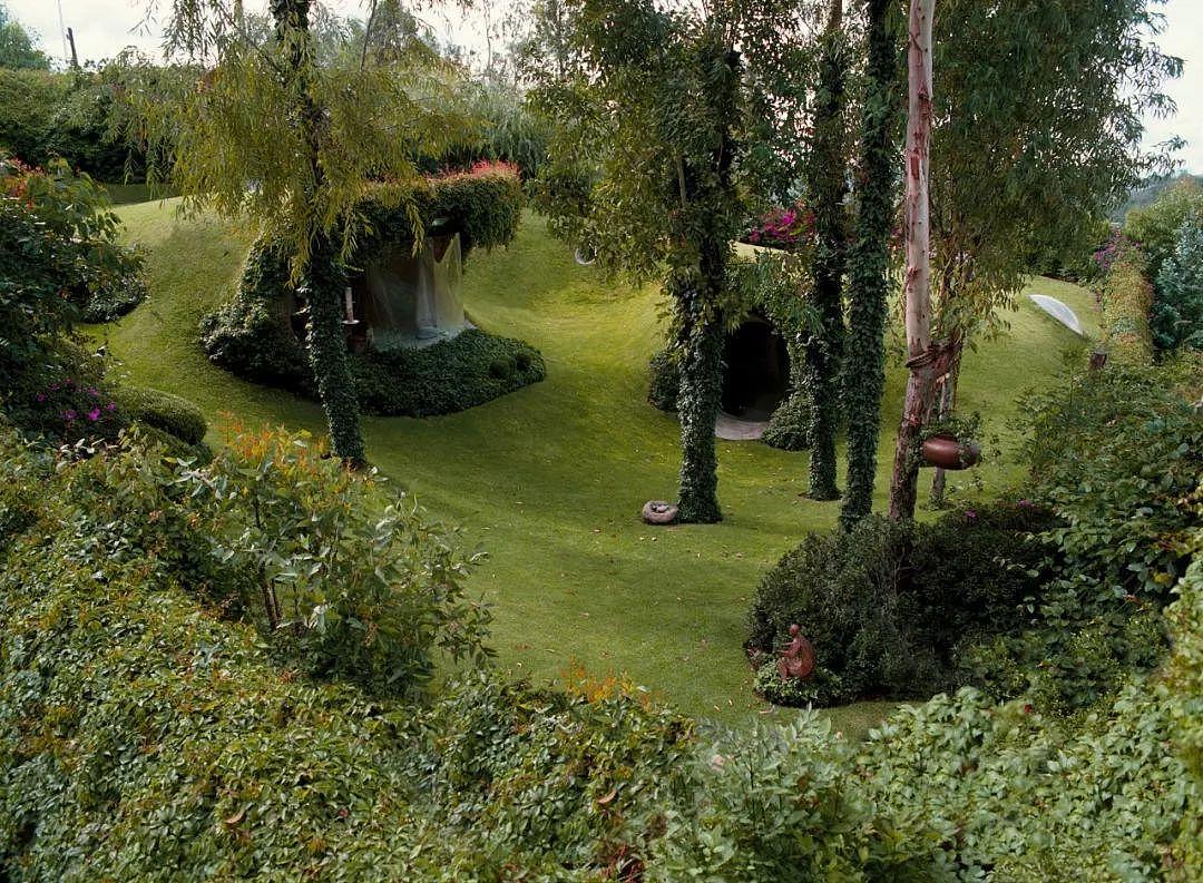Organic building，Javier Senosiain，Naucalpan，Organic house，