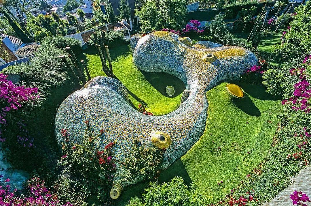 Organic building，Javier Senosiain，Naucalpan，Organic house，