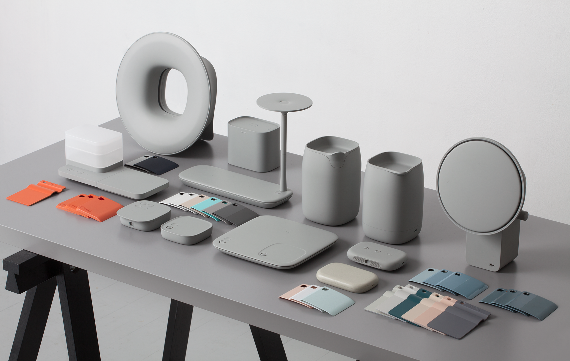 Intelligent lamp，Wireless charging，lamp，product design，