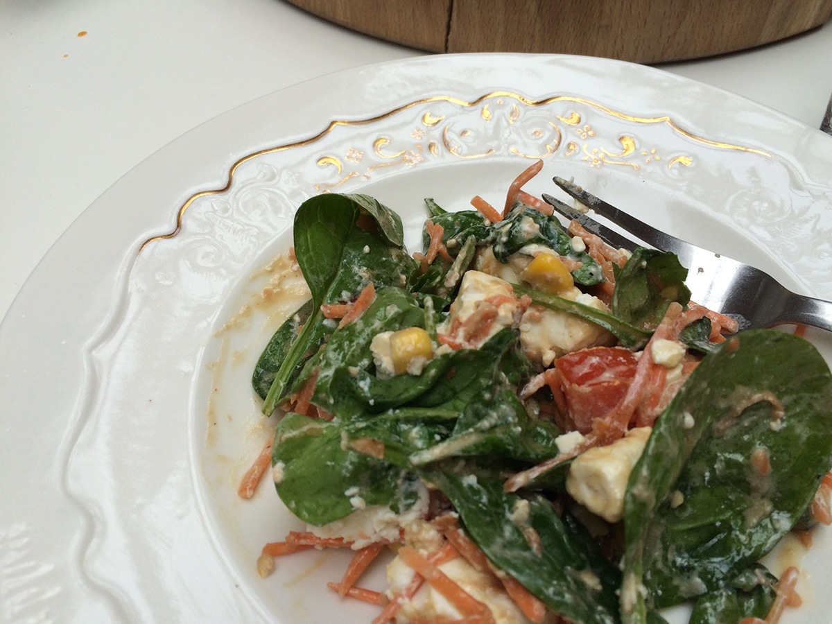 plate，tableware，Kitchen supplies，ceramics，articles for daily use，