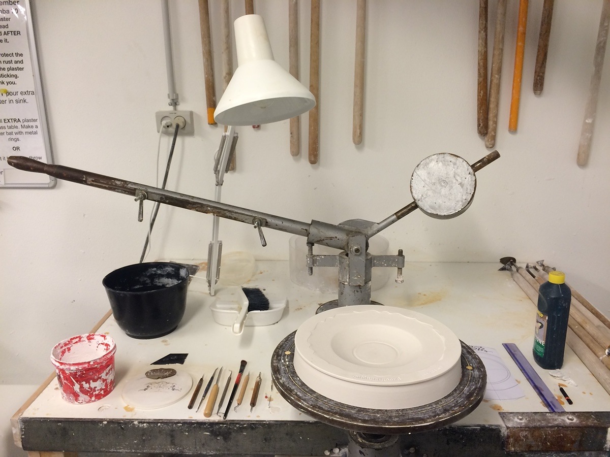 plate，tableware，Kitchen supplies，ceramics，articles for daily use，