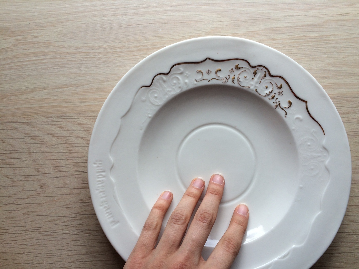 plate，tableware，Kitchen supplies，ceramics，articles for daily use，